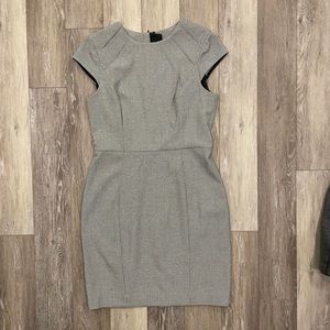 H&M work dress small houndstooth pattern. Stretchy